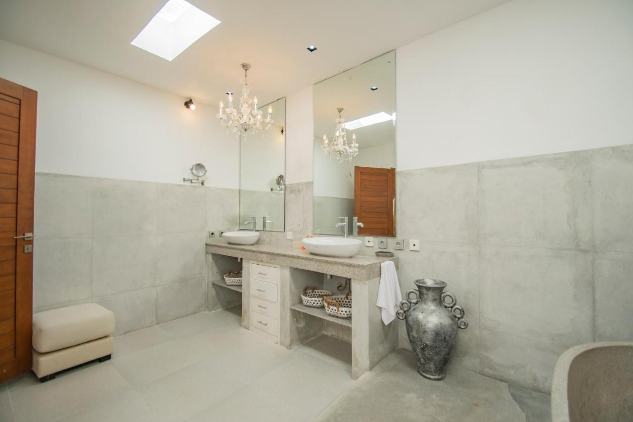 Villa Shanti, Sitara Villa Group Seminyak Buitenkant foto