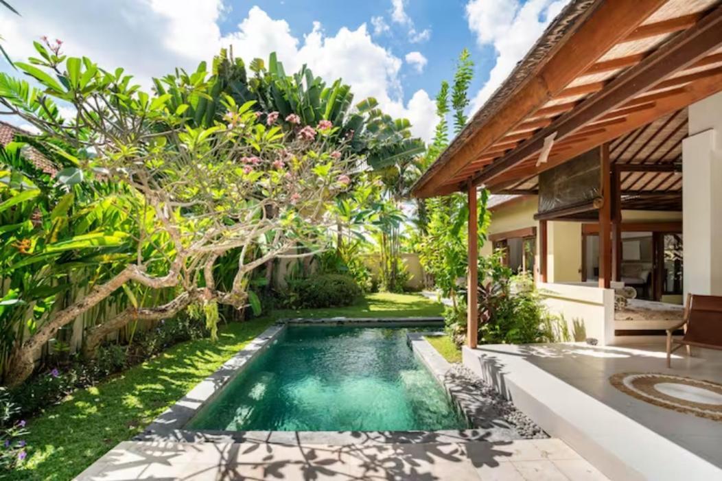 Villa Shanti, Sitara Villa Group Seminyak Buitenkant foto