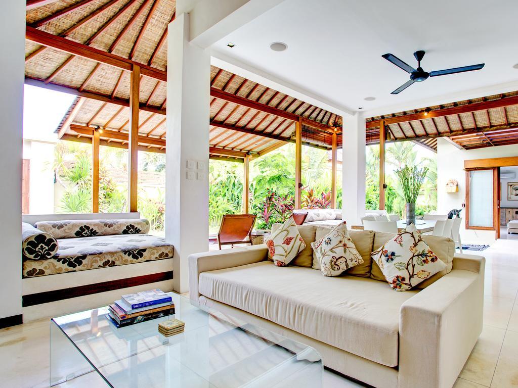 Villa Shanti, Sitara Villa Group Seminyak Buitenkant foto